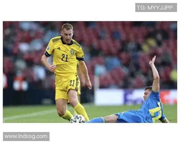 全球足球明星汇聚各国劲旅 球星背后的传奇故事与荣耀之路