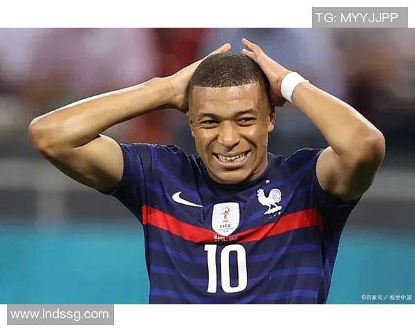 法国足球球星排名前十揭秘 谁是历史最佳球员的头号人选